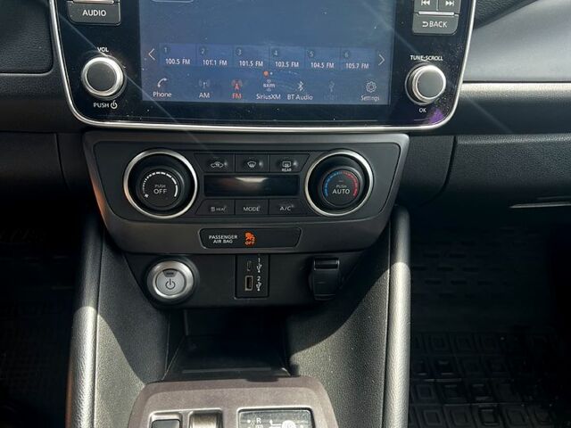 Белый Ниссан Лиф, объемом двигателя 0 л и пробегом 116 тыс. км за 13500 $, фото 4 на Automoto.ua