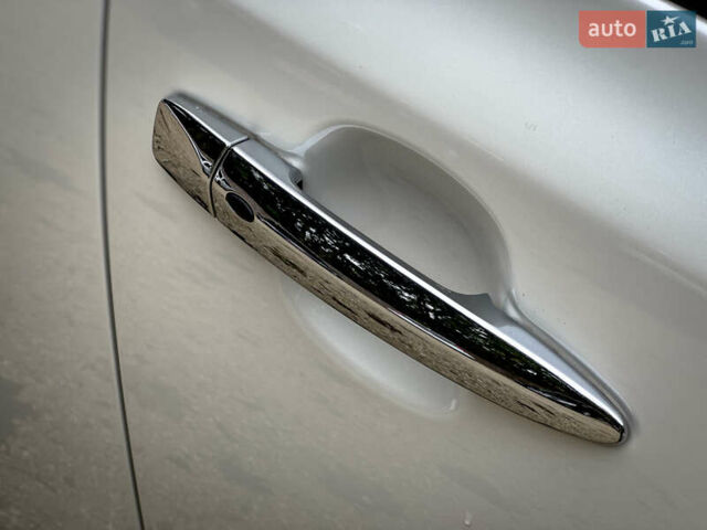 Білий Ніссан Ліф, об'ємом двигуна 0 л та пробігом 18 тис. км за 14500 $, фото 59 на Automoto.ua