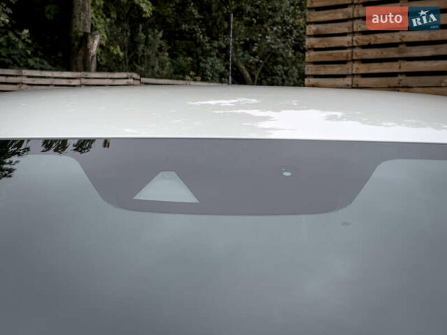 Білий Ніссан Ліф, об'ємом двигуна 0 л та пробігом 18 тис. км за 14500 $, фото 55 на Automoto.ua