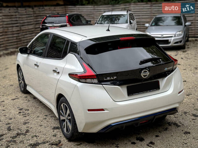 Білий Ніссан Ліф, об'ємом двигуна 0 л та пробігом 18 тис. км за 14500 $, фото 18 на Automoto.ua