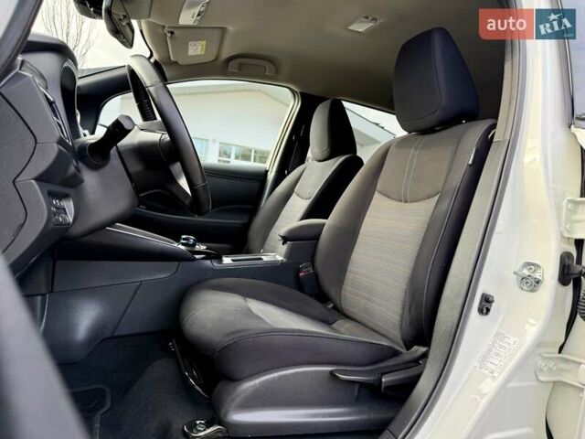 Белый Ниссан Лиф, объемом двигателя 0 л и пробегом 98 тыс. км за 15950 $, фото 45 на Automoto.ua