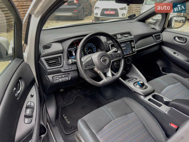 Білий Ніссан Ліф, об'ємом двигуна 0 л та пробігом 18 тис. км за 14500 $, фото 60 на Automoto.ua