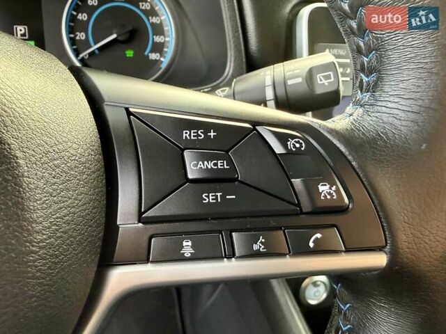 Белый Ниссан Лиф, объемом двигателя 0 л и пробегом 98 тыс. км за 15950 $, фото 54 на Automoto.ua