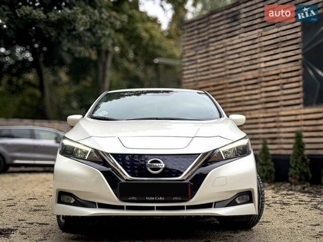 Білий Ніссан Ліф, об'ємом двигуна 0 л та пробігом 18 тис. км за 14500 $, фото 10 на Automoto.ua