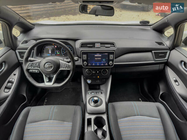 Білий Ніссан Ліф, об'ємом двигуна 0 л та пробігом 18 тис. км за 14500 $, фото 4 на Automoto.ua