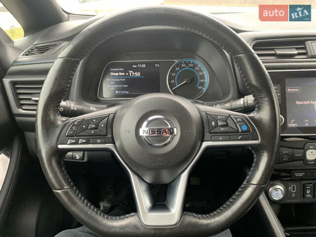 Белый Ниссан Лиф, объемом двигателя 0 л и пробегом 84 тыс. км за 16899 $, фото 24 на Automoto.ua