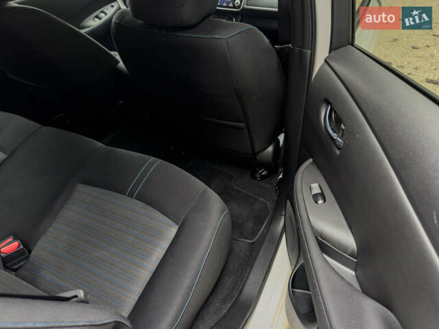 Білий Ніссан Ліф, об'ємом двигуна 0 л та пробігом 18 тис. км за 14500 $, фото 95 на Automoto.ua