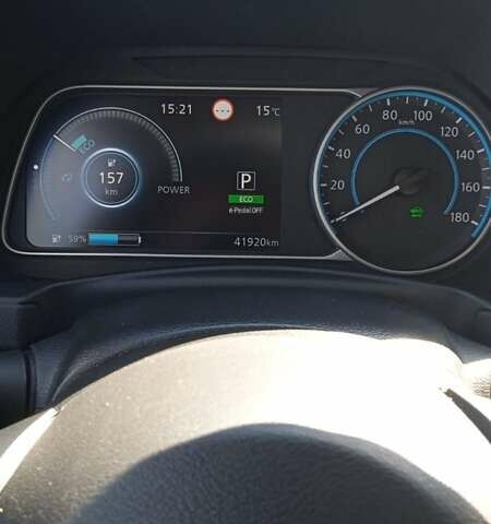 Белый Ниссан Лиф, объемом двигателя 0 л и пробегом 42 тыс. км за 14100 $, фото 10 на Automoto.ua