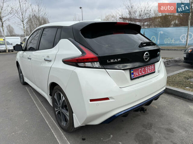 Белый Ниссан Лиф, объемом двигателя 0 л и пробегом 23 тыс. км за 16600 $, фото 4 на Automoto.ua