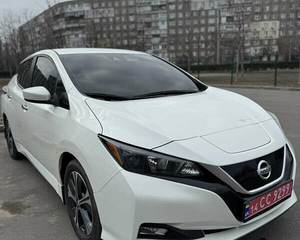Белый Ниссан Лиф, объемом двигателя 0 л и пробегом 23 тыс. км за 16600 $, фото 1 на Automoto.ua
