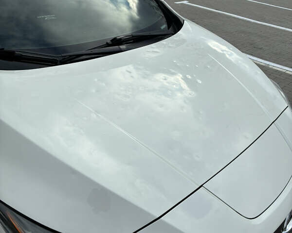 Білий Ніссан Ліф, об'ємом двигуна 0 л та пробігом 46 тис. км за 17750 $, фото 8 на Automoto.ua