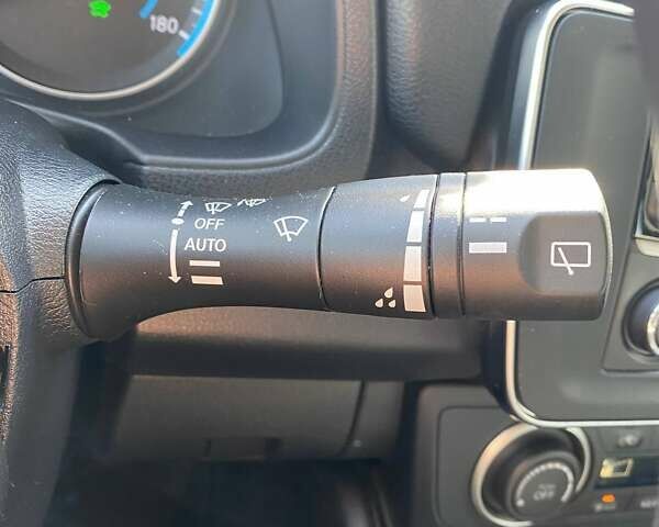 Белый Ниссан Лиф, объемом двигателя 0 л и пробегом 20 тыс. км за 19500 $, фото 12 на Automoto.ua