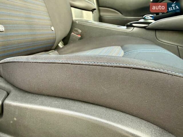 Белый Ниссан Лиф, объемом двигателя 0 л и пробегом 98 тыс. км за 15950 $, фото 71 на Automoto.ua