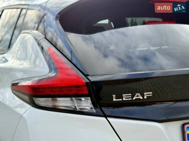 Белый Ниссан Лиф, объемом двигателя 0 л и пробегом 98 тыс. км за 15950 $, фото 37 на Automoto.ua