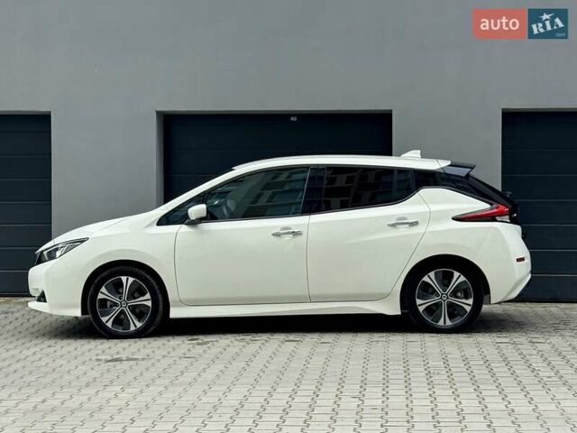 Білий Ніссан Ліф, об'ємом двигуна 0 л та пробігом 46 тис. км за 13800 $, фото 14 на Automoto.ua