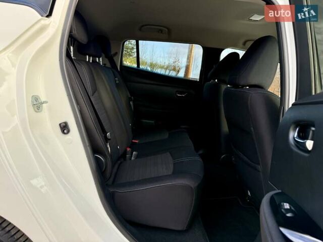 Белый Ниссан Лиф, объемом двигателя 0 л и пробегом 98 тыс. км за 15950 $, фото 80 на Automoto.ua