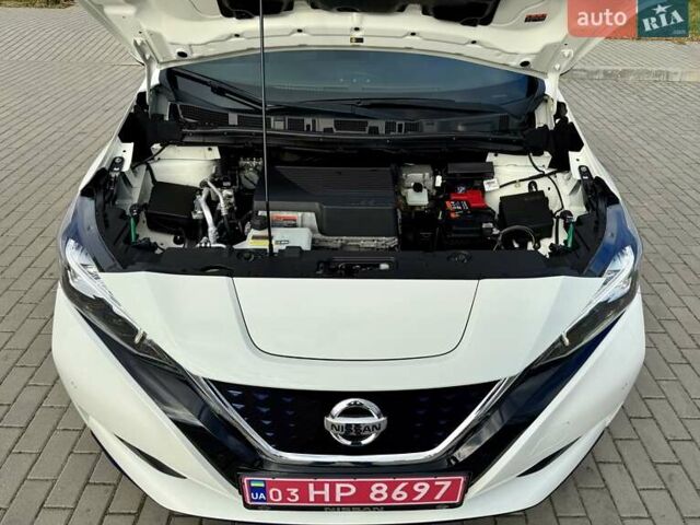 Белый Ниссан Лиф, объемом двигателя 0 л и пробегом 98 тыс. км за 15950 $, фото 100 на Automoto.ua