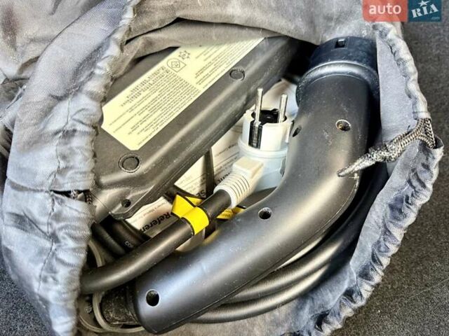 Белый Ниссан Лиф, объемом двигателя 0 л и пробегом 98 тыс. км за 15950 $, фото 98 на Automoto.ua