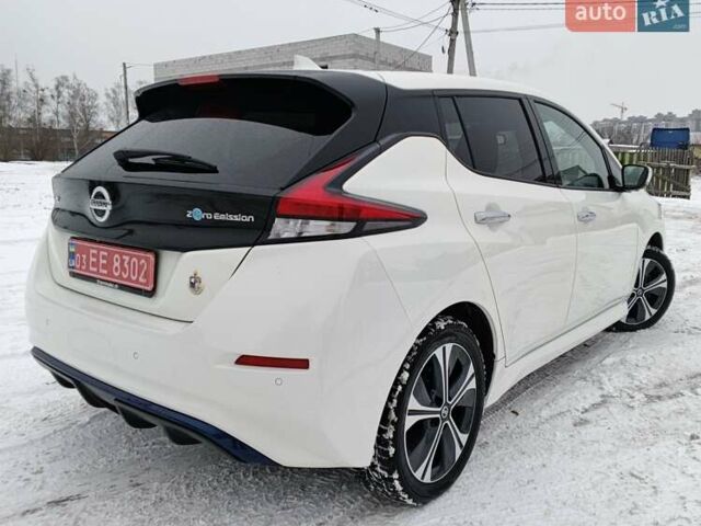 Белый Ниссан Лиф, объемом двигателя 0 л и пробегом 115 тыс. км за 15199 $, фото 6 на Automoto.ua