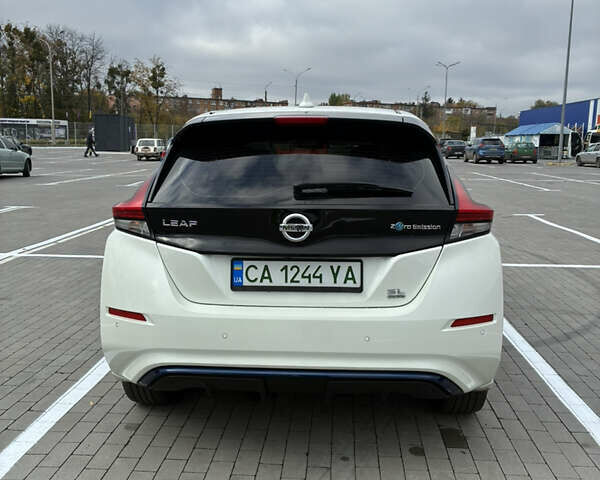 Білий Ніссан Ліф, об'ємом двигуна 0 л та пробігом 46 тис. км за 17750 $, фото 7 на Automoto.ua