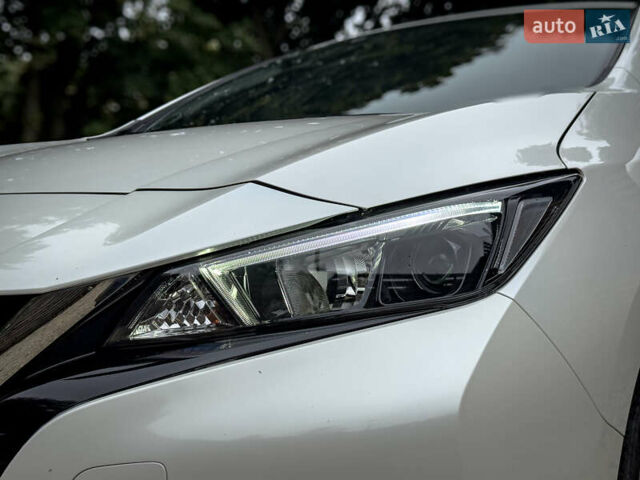 Білий Ніссан Ліф, об'ємом двигуна 0 л та пробігом 18 тис. км за 14500 $, фото 45 на Automoto.ua