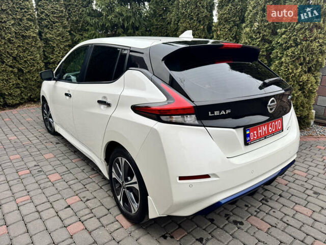 Белый Ниссан Лиф, объемом двигателя 0 л и пробегом 27 тыс. км за 12900 $, фото 8 на Automoto.ua