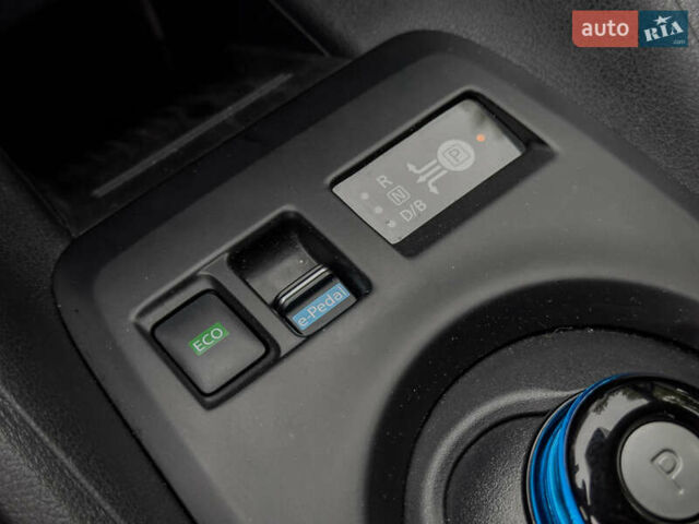 Білий Ніссан Ліф, об'ємом двигуна 0 л та пробігом 18 тис. км за 14500 $, фото 67 на Automoto.ua