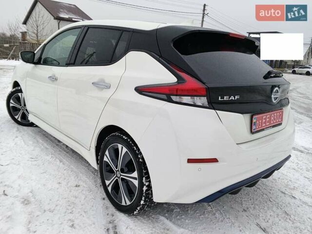 Белый Ниссан Лиф, объемом двигателя 0 л и пробегом 115 тыс. км за 15199 $, фото 9 на Automoto.ua