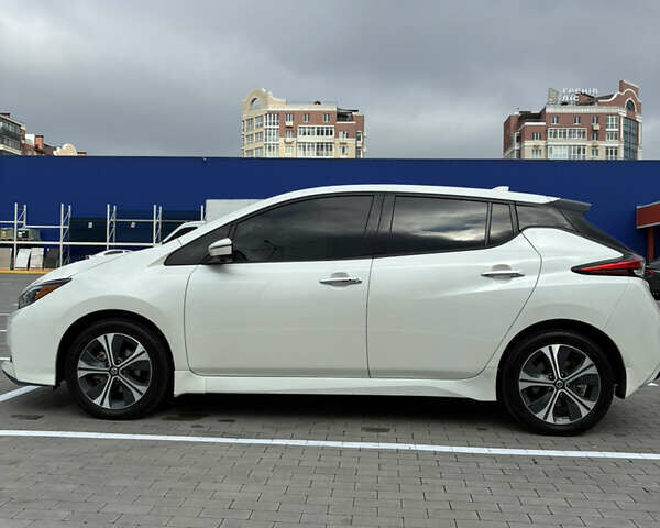 Білий Ніссан Ліф, об'ємом двигуна 0 л та пробігом 46 тис. км за 17750 $, фото 3 на Automoto.ua