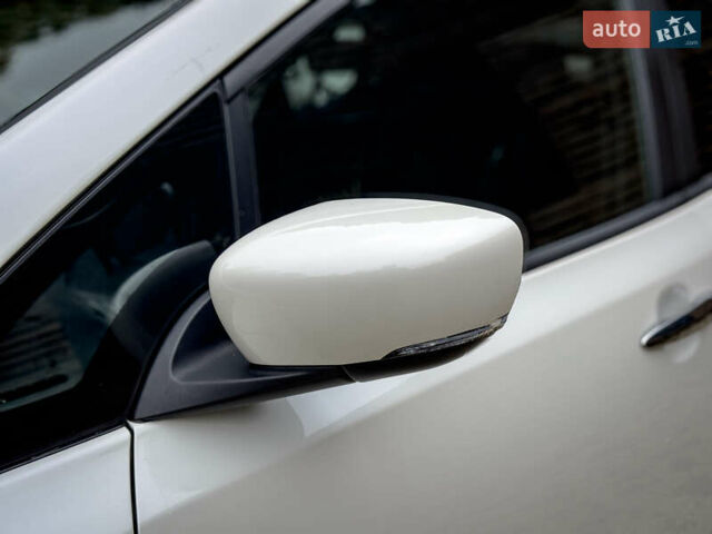 Білий Ніссан Ліф, об'ємом двигуна 0 л та пробігом 18 тис. км за 14500 $, фото 53 на Automoto.ua