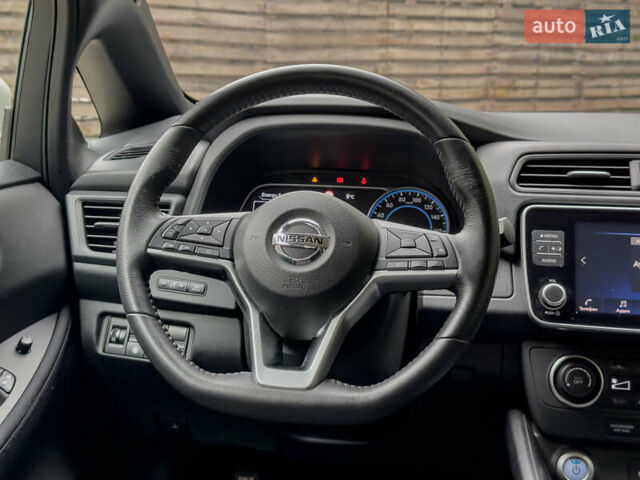 Білий Ніссан Ліф, об'ємом двигуна 0 л та пробігом 18 тис. км за 14500 $, фото 88 на Automoto.ua