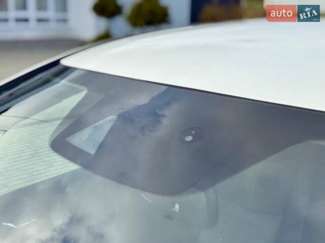 Белый Ниссан Лиф, объемом двигателя 0 л и пробегом 98 тыс. км за 15950 $, фото 30 на Automoto.ua