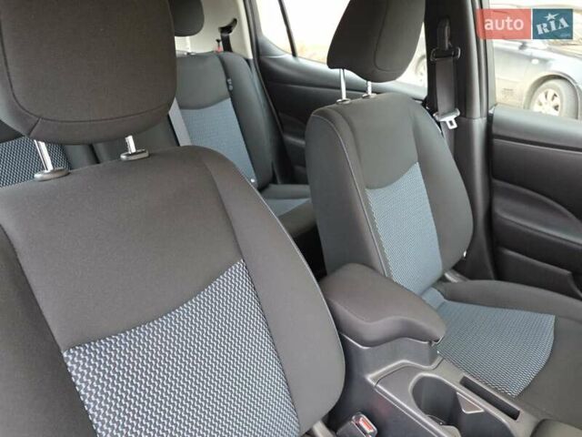 Белый Ниссан Лиф, объемом двигателя 0 л и пробегом 36 тыс. км за 14999 $, фото 35 на Automoto.ua