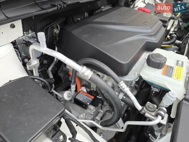 Белый Ниссан Лиф, объемом двигателя 0 л и пробегом 36 тыс. км за 14999 $, фото 44 на Automoto.ua