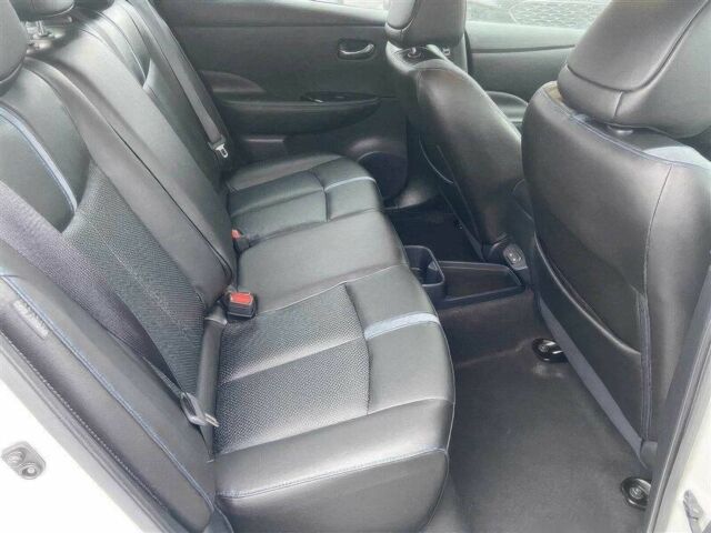 Белый Ниссан Лиф, объемом двигателя 0 л и пробегом 27 тыс. км за 6900 $, фото 10 на Automoto.ua