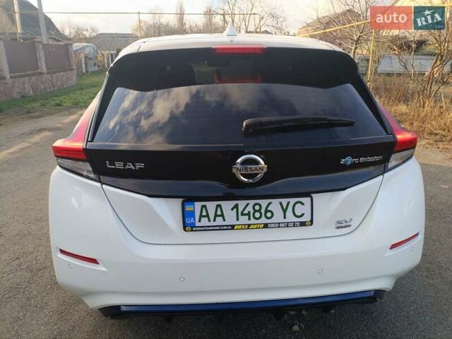 Белый Ниссан Лиф, объемом двигателя 0 л и пробегом 84 тыс. км за 16000 $, фото 12 на Automoto.ua