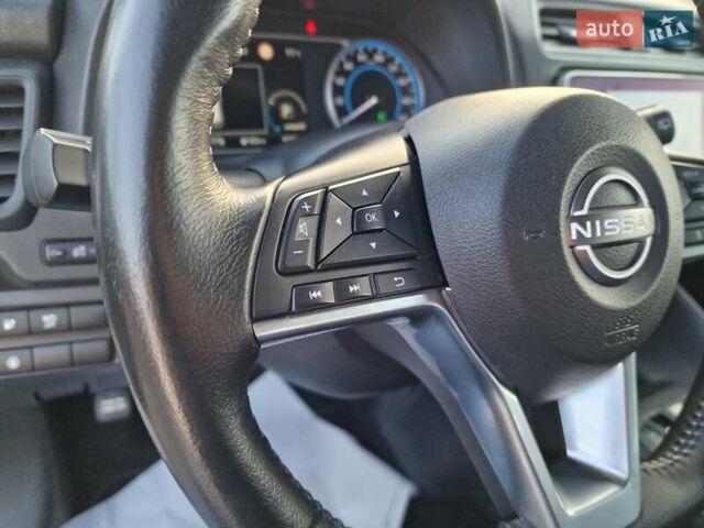 Белый Ниссан Лиф, объемом двигателя 0 л и пробегом 93 тыс. км за 14600 $, фото 26 на Automoto.ua