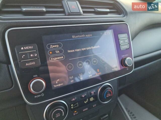 Белый Ниссан Лиф, объемом двигателя 0 л и пробегом 93 тыс. км за 14600 $, фото 30 на Automoto.ua