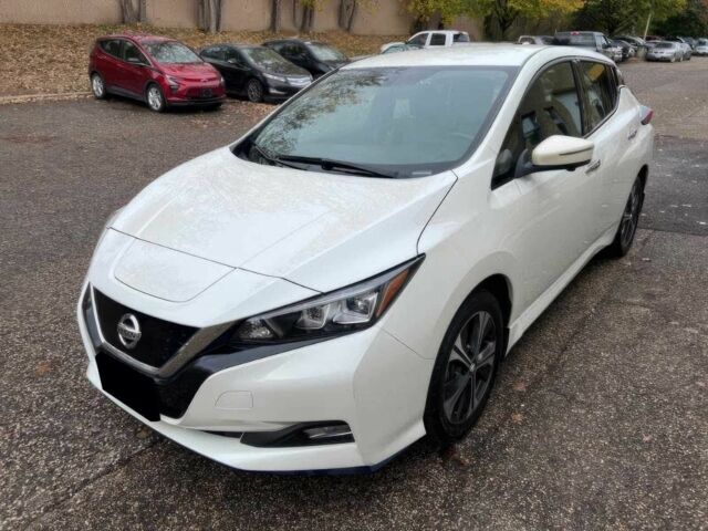 Білий Ніссан Ліф, об'ємом двигуна 0 л та пробігом 20 тис. км за 18000 $, фото 2 на Automoto.ua