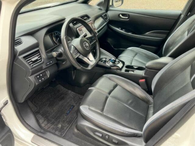 Білий Ніссан Ліф, об'ємом двигуна 0 л та пробігом 20 тис. км за 18000 $, фото 7 на Automoto.ua