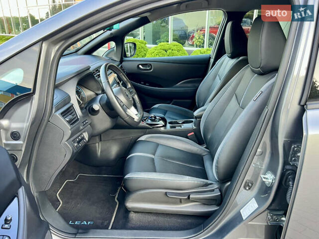 Білий Ніссан Ліф, об'ємом двигуна 0 л та пробігом 28 тис. км за 18500 $, фото 19 на Automoto.ua