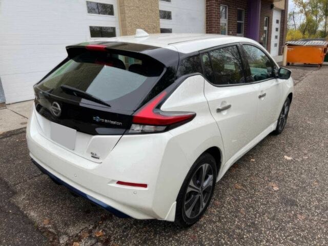 Білий Ніссан Ліф, об'ємом двигуна 0 л та пробігом 20 тис. км за 18000 $, фото 5 на Automoto.ua