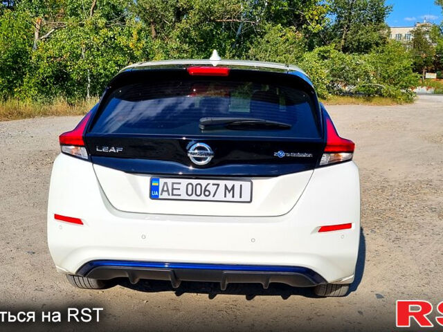 Білий Ніссан Ліф, об'ємом двигуна 0 л та пробігом 35 тис. км за 17600 $, фото 9 на Automoto.ua