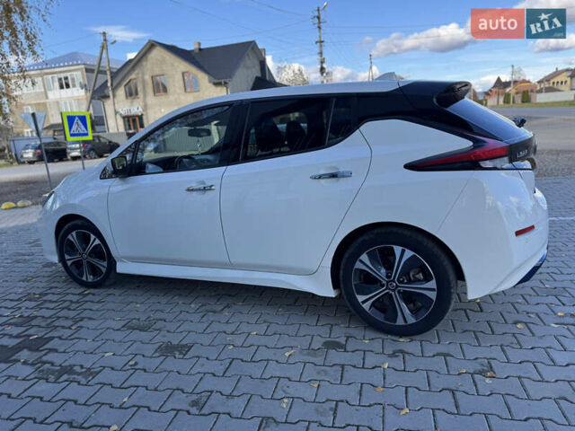 Белый Ниссан Лиф, объемом двигателя 0 л и пробегом 69 тыс. км за 14990 $, фото 5 на Automoto.ua