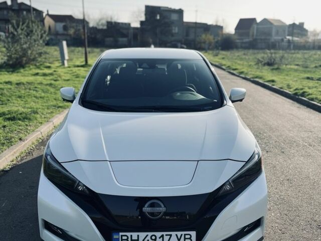 Белый Ниссан Лиф, объемом двигателя 0 л и пробегом 11 тыс. км за 19950 $, фото 1 на Automoto.ua