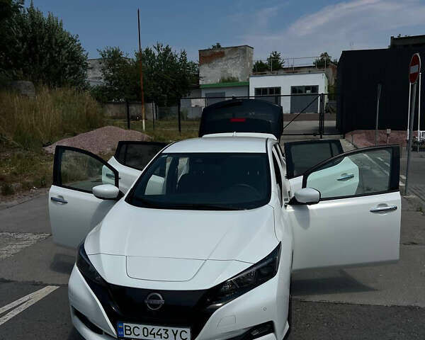 Білий Ніссан Ліф, об'ємом двигуна 0 л та пробігом 26 тис. км за 22500 $, фото 7 на Automoto.ua