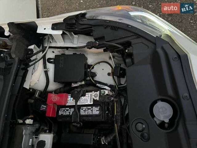 Белый Ниссан Лиф, объемом двигателя 0 л и пробегом 47 тыс. км за 19700 $, фото 53 на Automoto.ua