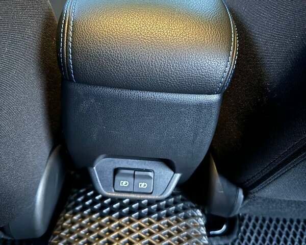 Белый Ниссан Лиф, объемом двигателя 0 л и пробегом 47 тыс. км за 19700 $, фото 33 на Automoto.ua