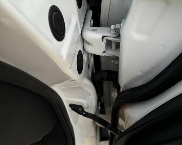 Белый Ниссан Лиф, объемом двигателя 0 л и пробегом 47 тыс. км за 19700 $, фото 20 на Automoto.ua