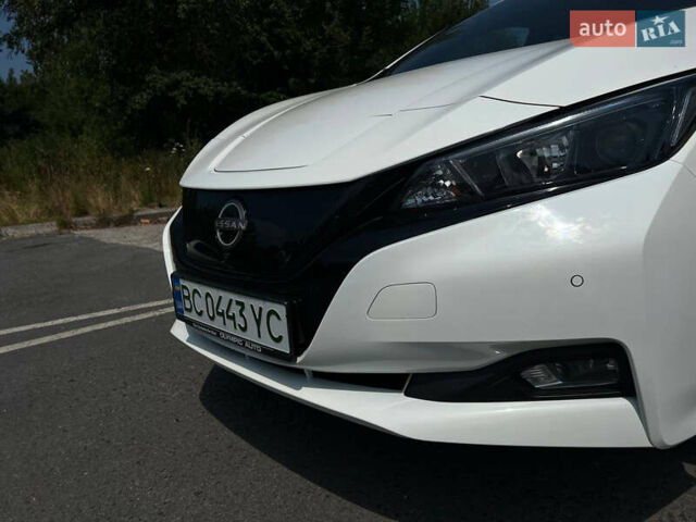 Білий Ніссан Ліф, об'ємом двигуна 0 л та пробігом 26 тис. км за 22500 $, фото 5 на Automoto.ua